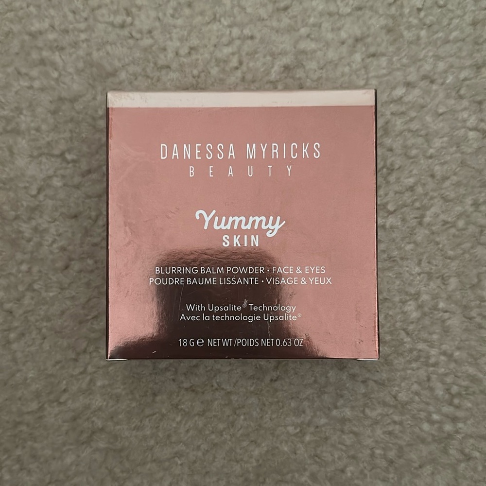 Danessa Myricks beauty Yummy skin blurring balm powder